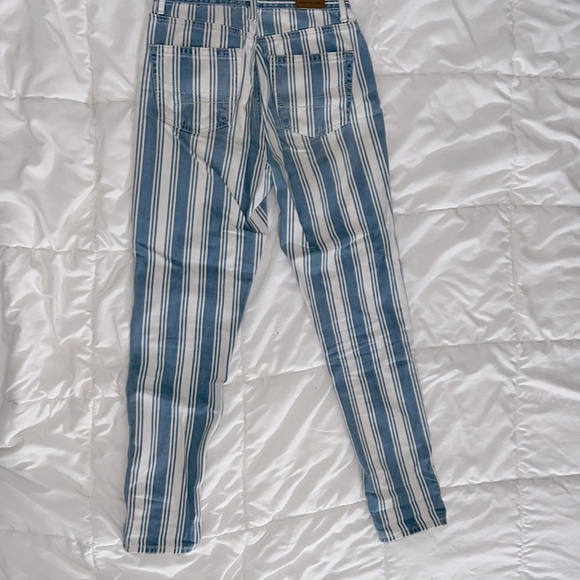 AMERICAN EAGLE STRIPED MOM JEAN - Picture 5 of 7